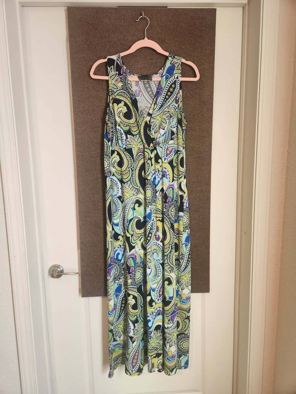 Slinky Brand Sleeveless Paisley Maxi Dress in Green, Blue, Black